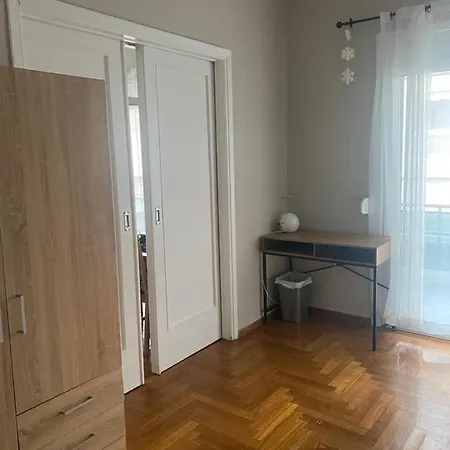Apartment Zek Areos *