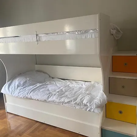 Zek Areos Apartment *